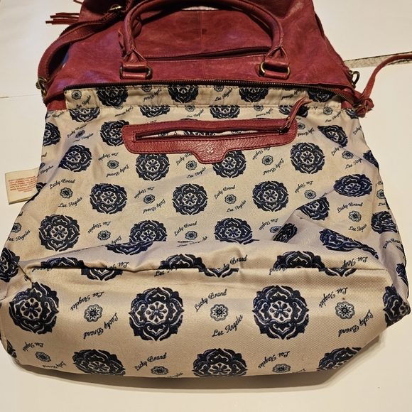 Lucky Brand red wine crossbody. - Picture 4 of 16